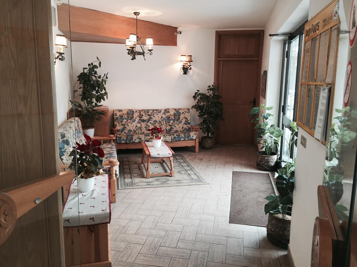 Garni Hirsch Otel Canazei Dış mekan fotoğraf