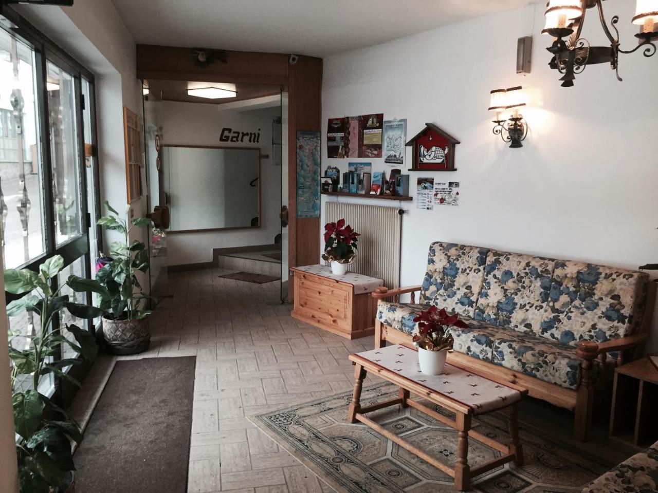 Garni Hirsch Otel Canazei Dış mekan fotoğraf