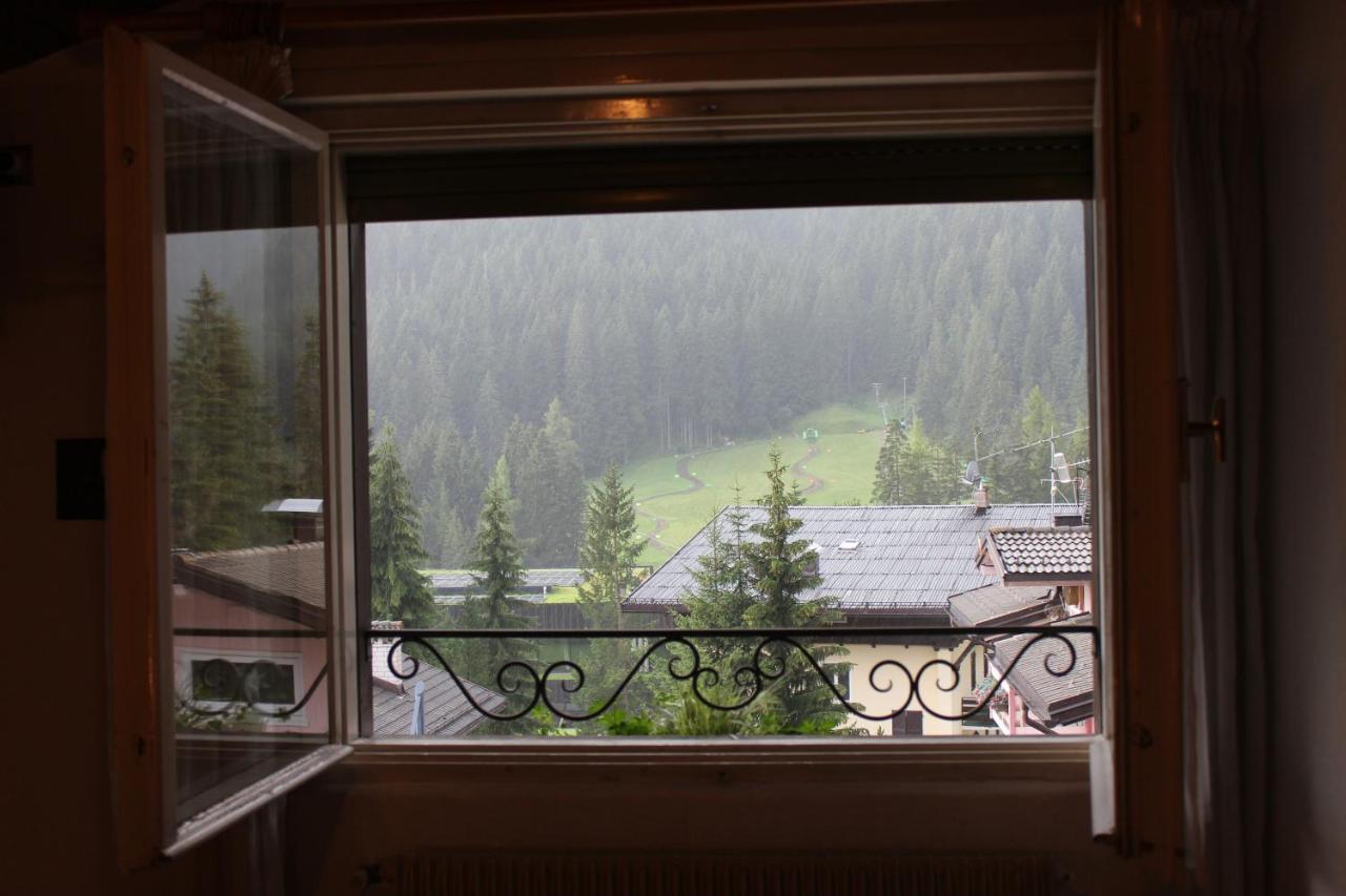 Garni Hirsch Otel Canazei Dış mekan fotoğraf
