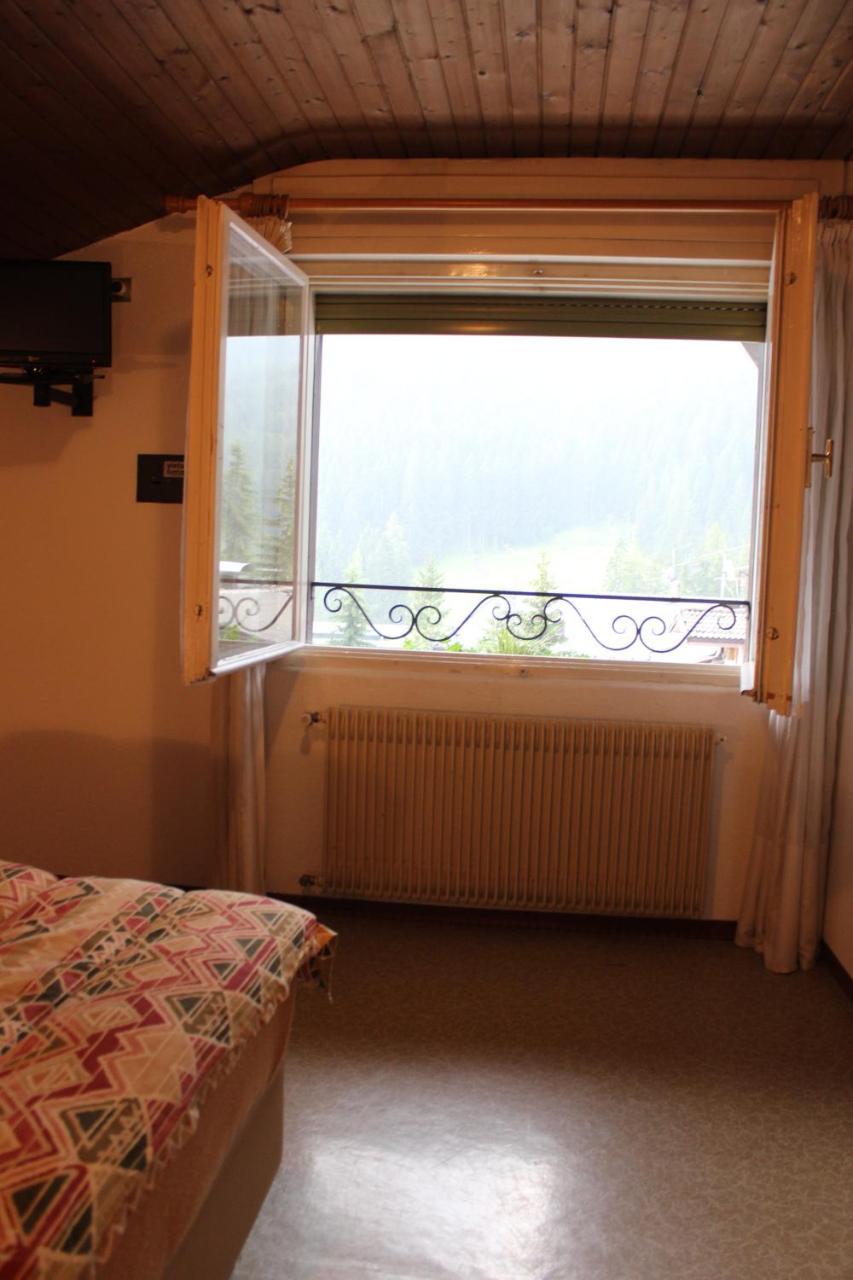 Garni Hirsch Otel Canazei Dış mekan fotoğraf